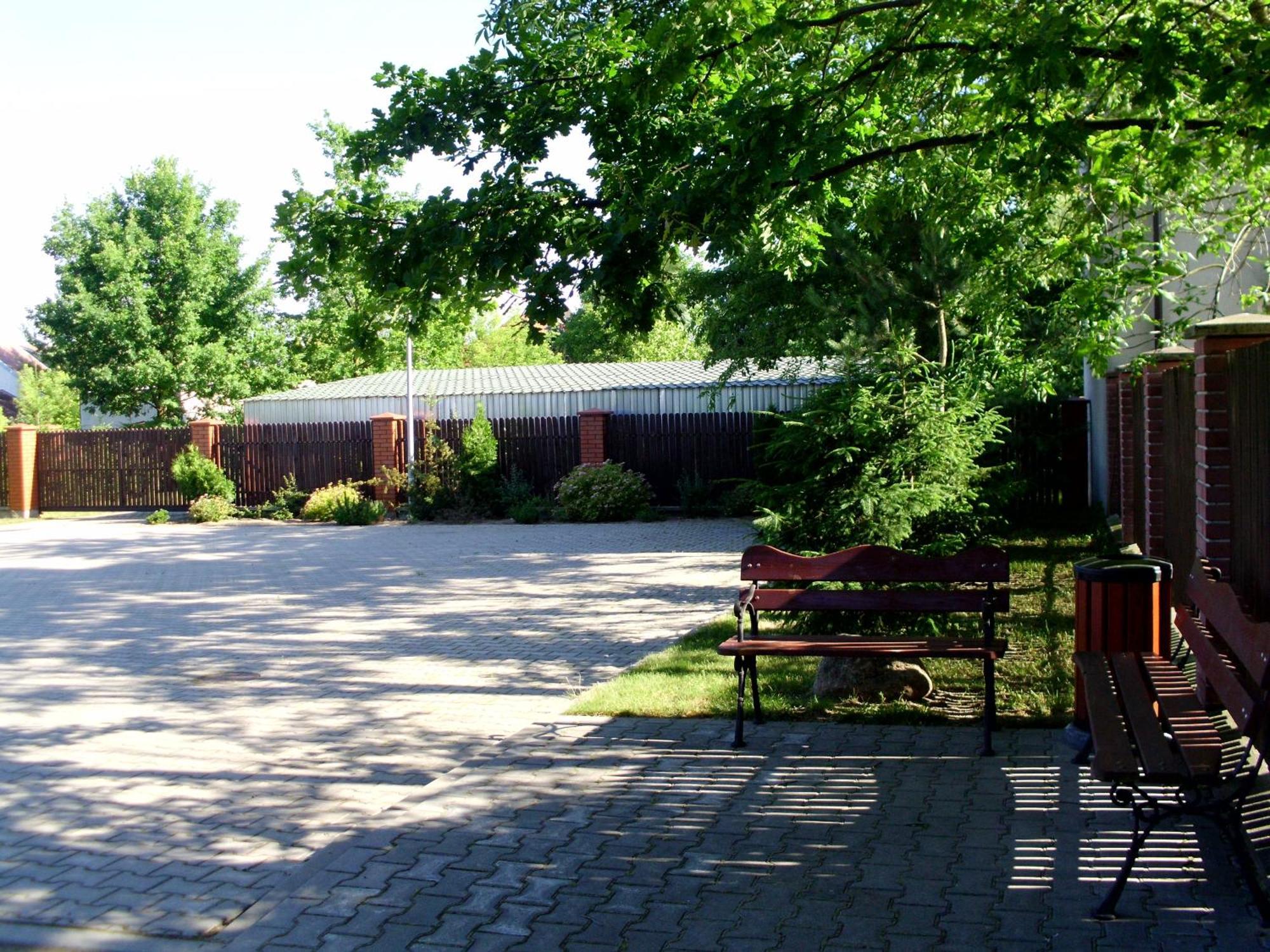 Zajazd Ustronie Crickhowell Exterior foto